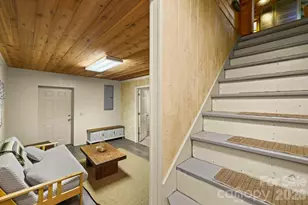 2560 Round Hill Rd, Bryson City, NC 28713 - Photo 24