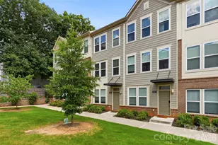 2009 Federation Ct, Charlotte, NC 28205 - Photo 4