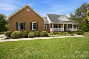 182 Robert Dr, Statesville, NC 28625 - Photo 4