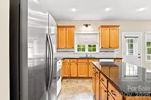 182 Robert Dr, Statesville, NC 28625 - Photo 16