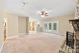 182 Robert Dr, Statesville, NC 28625 - Photo 14