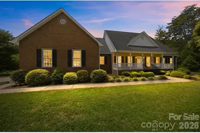 182 Robert Drive, Statesville, NC 28625 - Photo 1