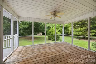 182 Robert Dr, Statesville, NC 28625 - Photo 32