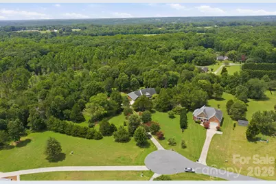 182 Robert Drive, Statesville, NC 28625 - Photo 2