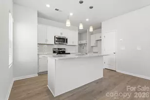 4636 Lakeview Rd, Charlotte, NC 28216 - Photo 4