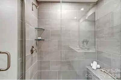 5217 Wyes Oak Lane, Charlotte, NC 28269 - Photo 16