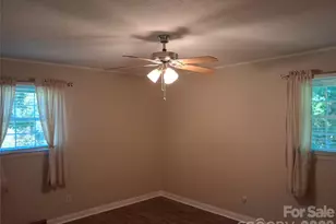 394 Efird St, Gastonia, NC 28054 - Photo 16