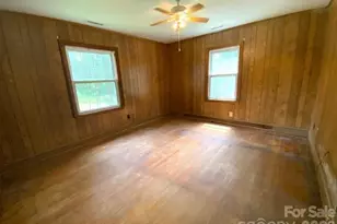 164 Lynch St, Rutherfordton, NC 28139 - Photo 4