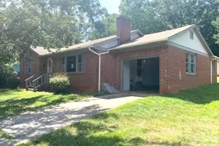 164 Lynch St, Rutherfordton, NC 28139 - Photo 8