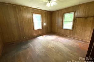 164 Lynch St, Rutherfordton, NC 28139 - Photo 6