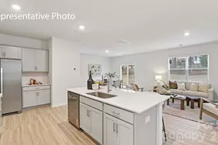 676 13th Ave Dr NE, Hickory, NC 28601 - Photo 8