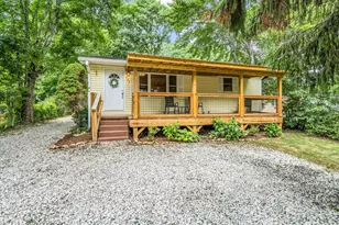 407 Hiawassee Ave, Black Mountain, NC 28711 - Photo 1