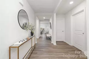 605 17th Ave Dr NE, Hickory, NC 28601 - Photo 2