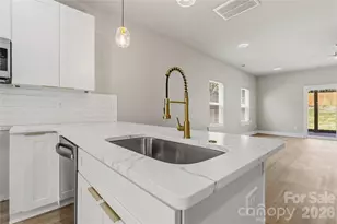 709 Pennsylvania Ave, Charlotte, NC 28216 - Photo 16