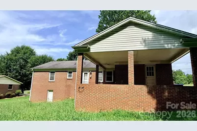 2808 28th Street NE, Hickory, NC 28601 - Photo 12