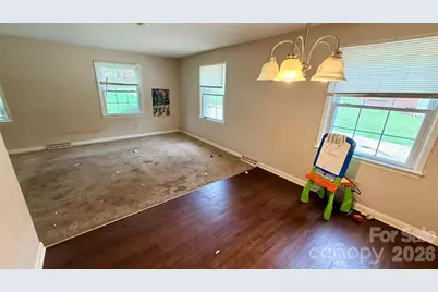 2808 28th Street NE, Hickory, NC 28601 - Photo 10