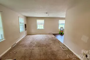 2808 28th St NE, Hickory, NC 28601 - Photo 16