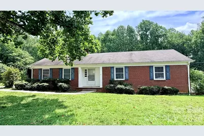 2808 28th Street NE, Hickory, NC 28601 - Photo 1