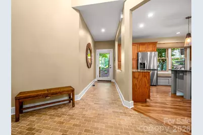 16 Lacoste Drive, Hendersonville, NC 28739 - Photo 4