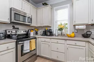 2074 Ayrsley Town Blvd, Charlotte, NC 28273 - Photo 4