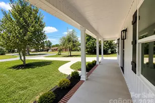 2606 Pine Forest Dr, Gastonia, NC 28056 - Photo 4