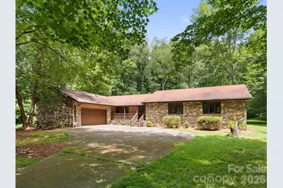 3 High Meadows Drive, Candler, NC 28715 - Photo 2