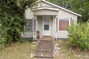 604 W Harrison Ave, Gastonia, NC 28052 - Photo 1