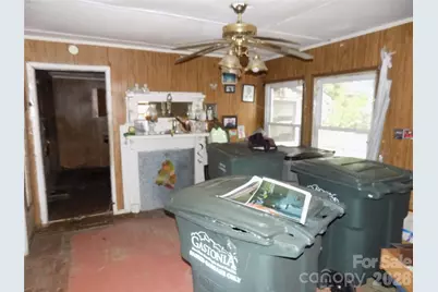 604 W Harrison Avenue, Gastonia, NC 28052 - Photo 6