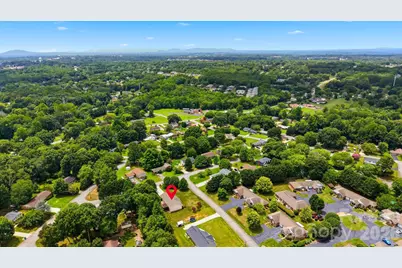 2404 23rd Street Drive NE, Hickory, NC 28601 - Photo 34