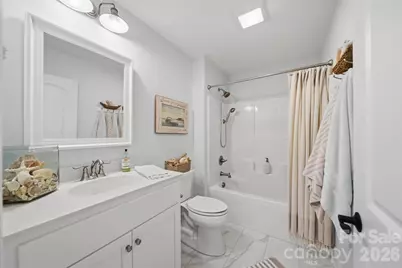 2404 23rd Street Drive NE, Hickory, NC 28601 - Photo 22