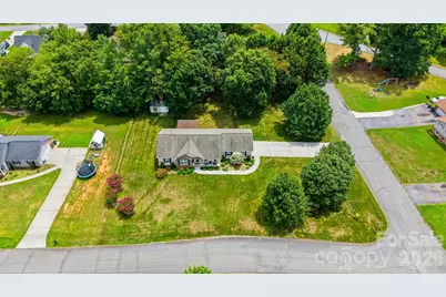 2404 23rd Street Drive NE, Hickory, NC 28601 - Photo 30