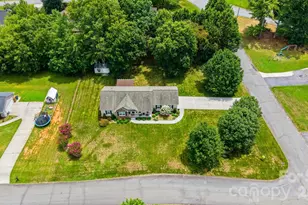 2404 23rd St Dr NE, Hickory, NC 28601 - Photo 30