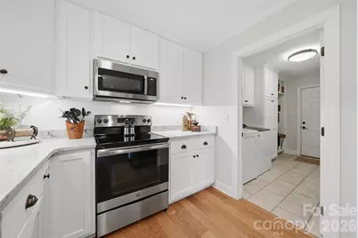 2404 23rd Street Drive NE, Hickory, NC 28601 - Photo 14