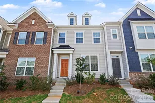4471 Potters Wheel Dr, Fort Mill, SC 29715 - Photo 2