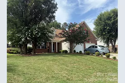 2478 23rd Street NE, Hickory, NC 28601 - Photo 2