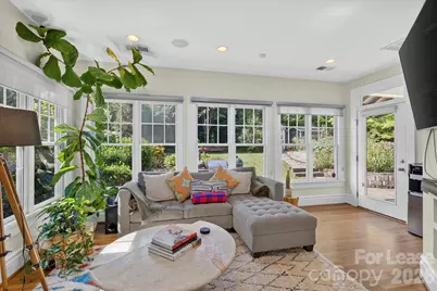 2038 Dartmouth Place, Charlotte, NC 28207 - Photo 14