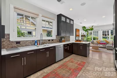 2038 Dartmouth Place, Charlotte, NC 28207 - Photo 12