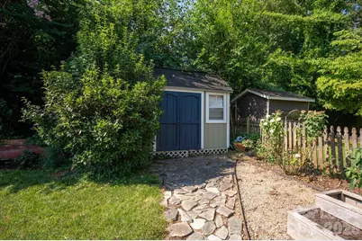 2038 Dartmouth Place, Charlotte, NC 28207 - Photo 24