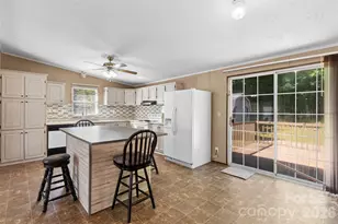 199 Sable Ln, Thomasville, NC 27360 - Photo 14
