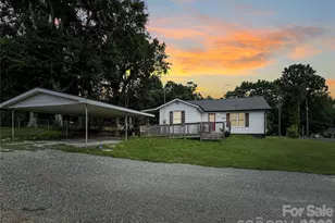 1310 Meadow Ave, Kannapolis, NC 28083 - Photo 1