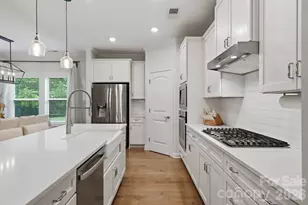 8504 Pennegrove Cir, Charlotte, NC 28214 - Photo 6
