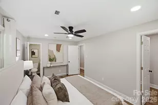 8223 Knollwood Cir, Charlotte, NC 28213 - Photo 24