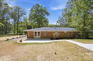 8223 Knollwood Cir, Charlotte, NC 28213 - Photo 30