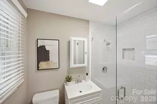 8223 Knollwood Cir, Charlotte, NC 28213 - Photo 26