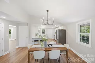 8223 Knollwood Cir, Charlotte, NC 28213 - Photo 14
