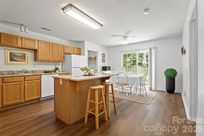 8019 Shiny Meadow Lane, Charlotte, NC 28215 - Photo 18