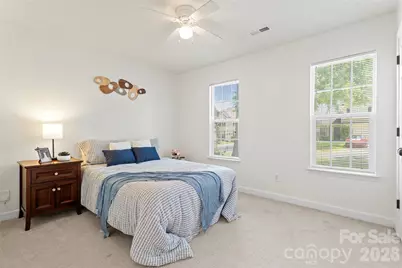 8019 Shiny Meadow Lane, Charlotte, NC 28215 - Photo 10