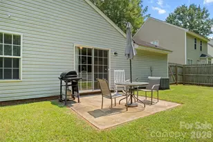 8019 Shiny Meadow Ln, Charlotte, NC 28215 - Photo 34