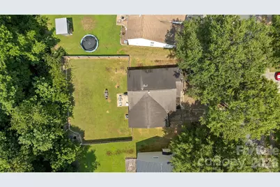 8019 Shiny Meadow Lane, Charlotte, NC 28215 - Photo 40