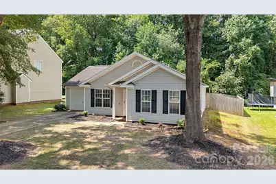 8019 Shiny Meadow Lane, Charlotte, NC 28215 - Photo 4